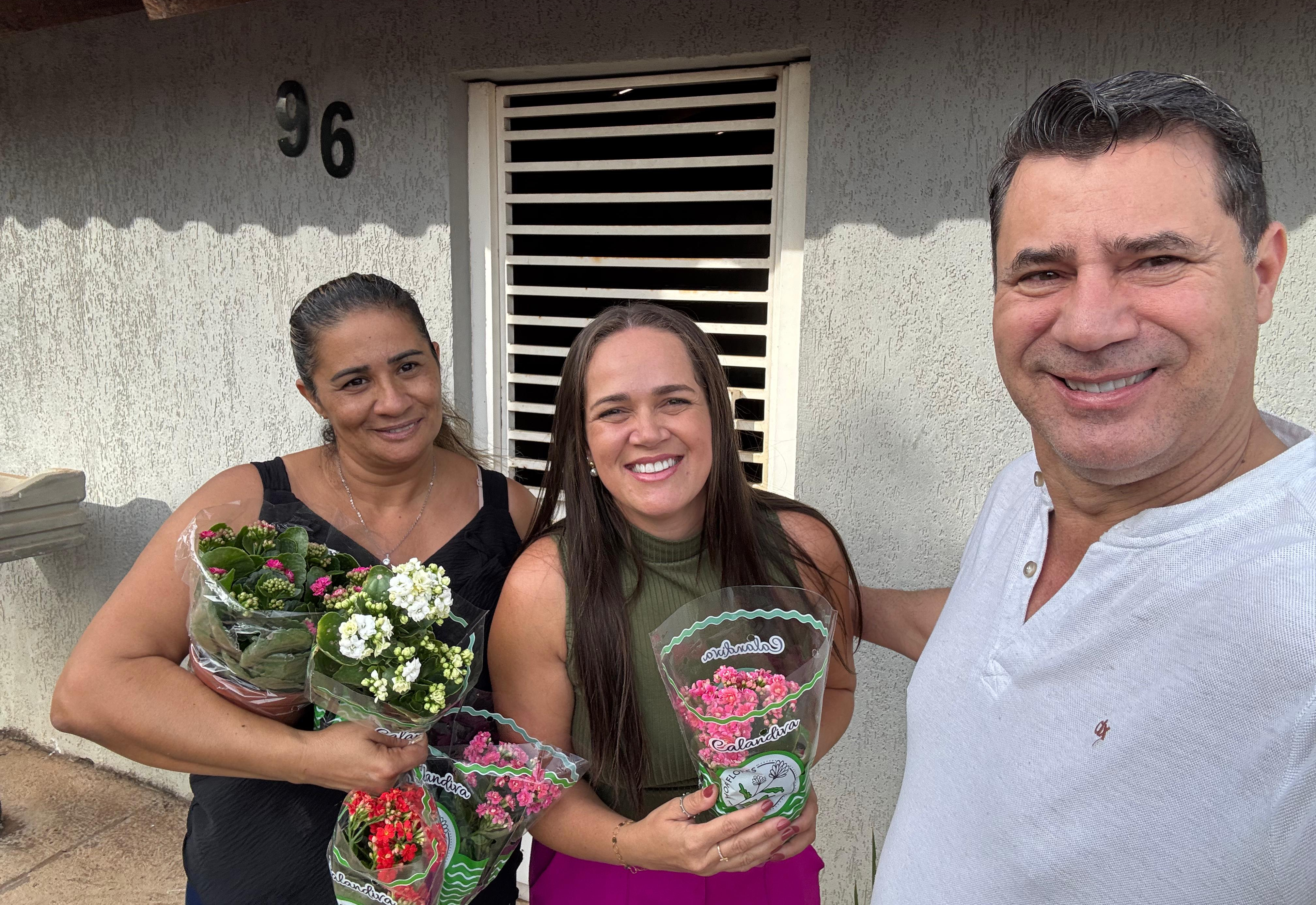 No Dia das Mães, Prefeitura presta homenagem a elas, que simbolizam o amor